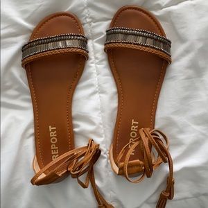Report Gladiator Sandals